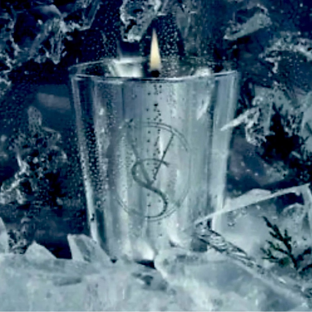 Victoria Secret Illuminight scented candle!